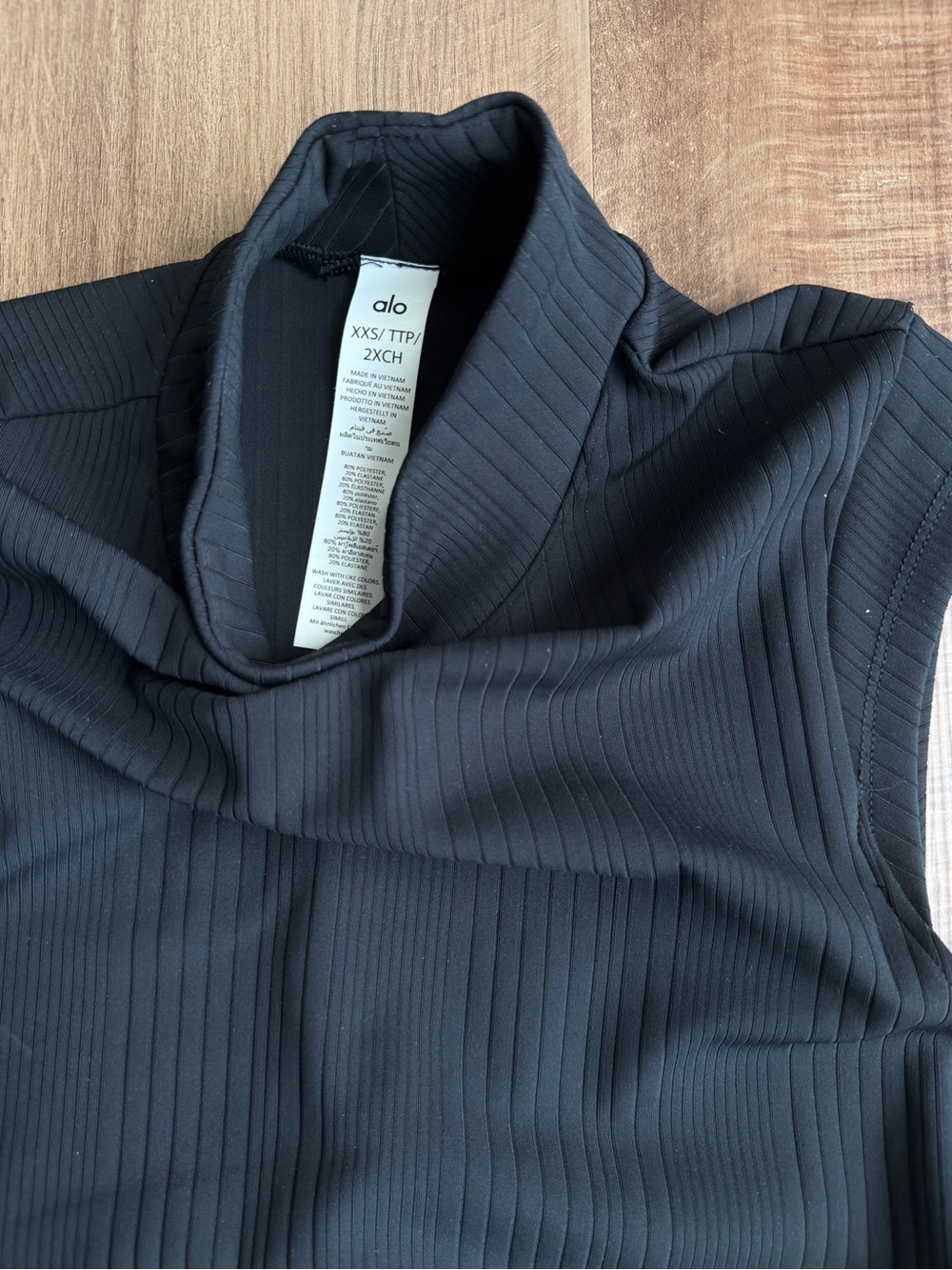ALO Ribbed Mock Neck Mini Dress 🖤✨ - Picture 3 of 7